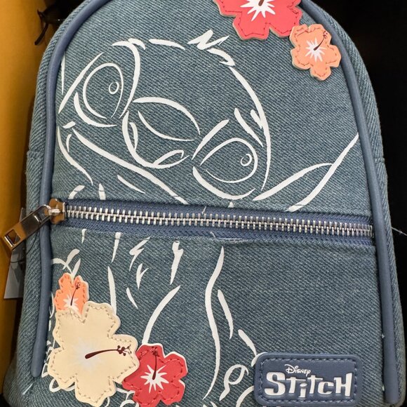 Bioworld Stitch Mini Backpack, Charms & Wallet 3-Piece Gift Set NIB - Picture 3 of 5